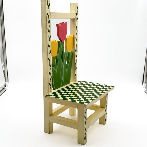 Kingstate The Dollcrafter Wooden Doll Chair Tulip Backrest Checkered Seat - Picture 6 of 9